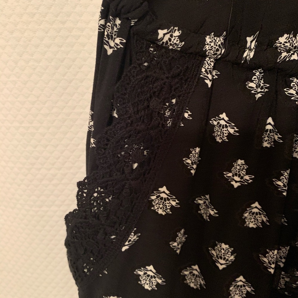Romper - Picture 2 of 4